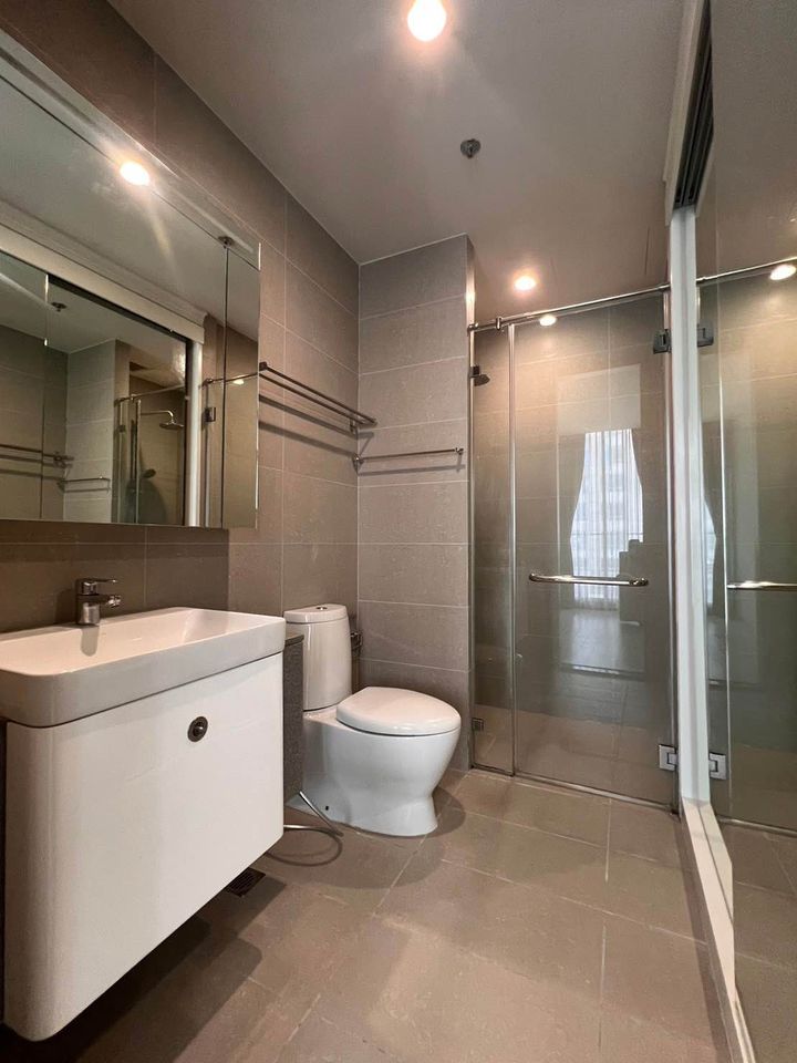 ปล่อยเช่าคอนโด Noble Ploenchit (โนเบิล เพลินจิต) - เฟอร์เครื่องใช้ไฟฟ้าครบครั้น - การเดินทาง: ใกล้ BTS เพลินจิต