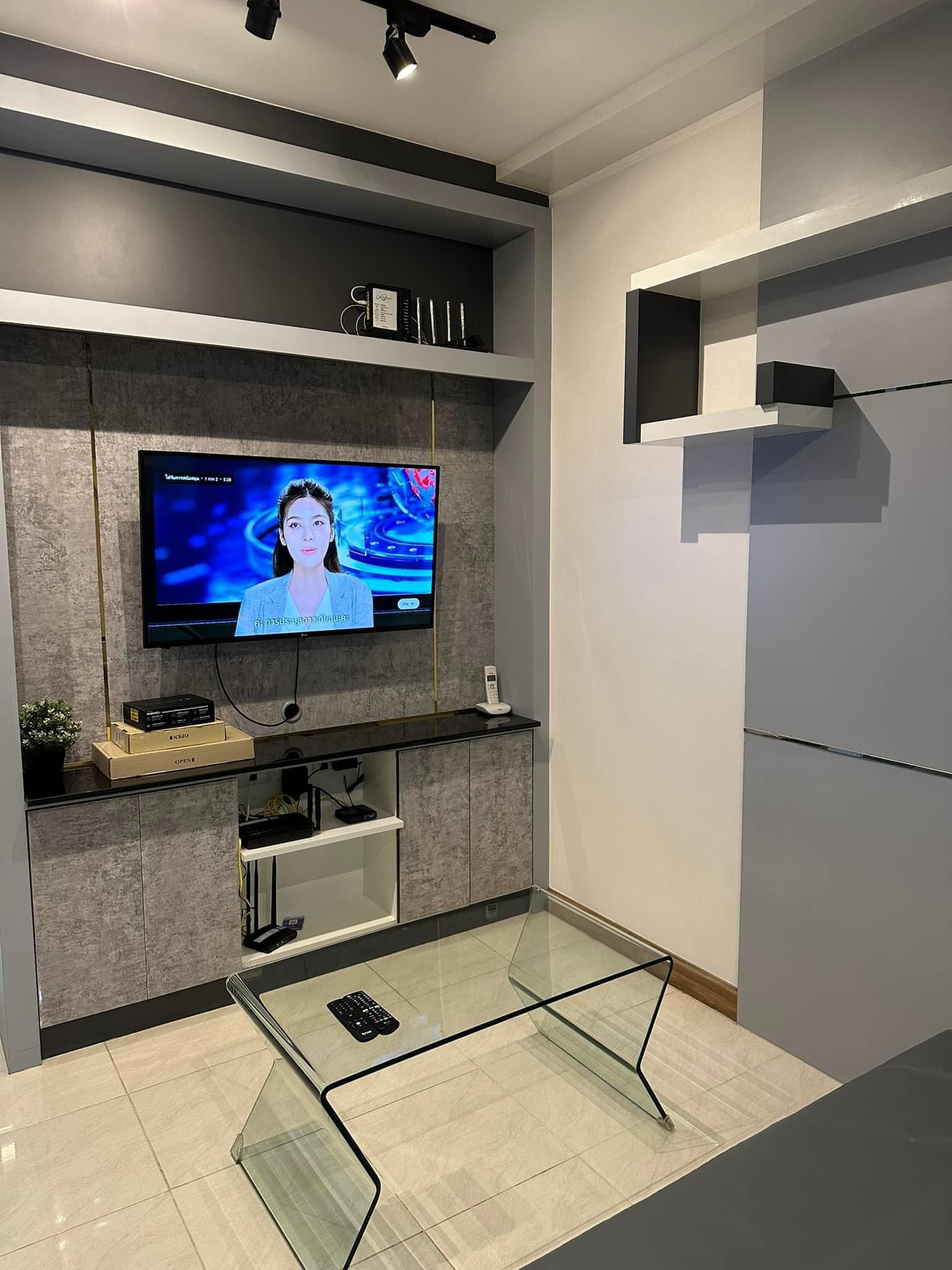 ปล่อยเช่าคอนโด Supalai Park Ekkamai - Thonglor (ศุภาลัย ปาร์ค เอกมัย - ทองหล่อ) - 2ห้องนอนเฟอร์เครื่องใช้ไฟฟ้าครบครั้น - ใกล้ BTS ทองหล่อ