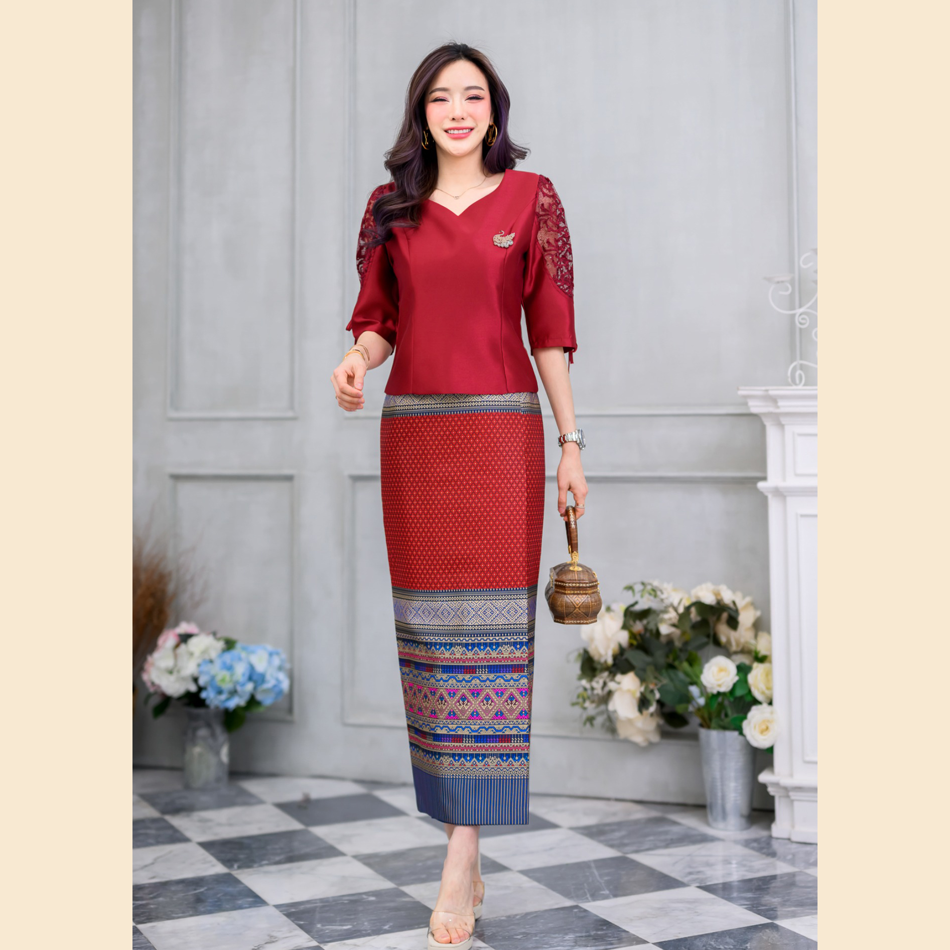 kudapy เซต2 ชิ้น เสื้อลูกไม้แขนยาวสีชมพู/สีแดง แขนพองยาวสามส่วน แต่งซีทรู ลูกไม้สามมิติ เอวเก็บทรงสวยมากค่ะ (ซื้อแยกชิ้นได้ค่ะ)