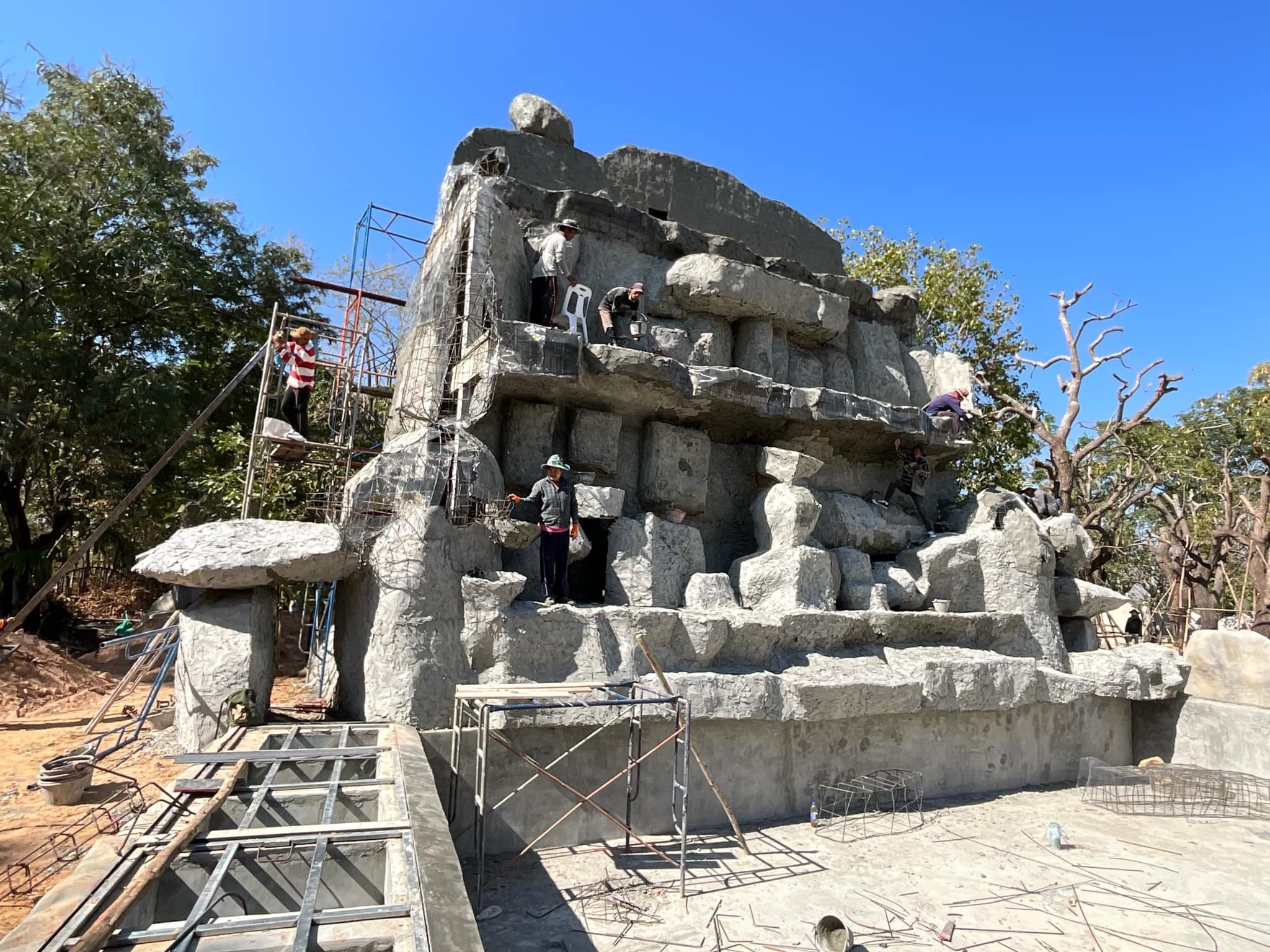 งานออกแบบ จัดสร้างสวนพุทธศิลป์ อุทยานพระนาดูนทะลุมิติ จ.มหาสารคาม สอบถาม โทร 061-6592998