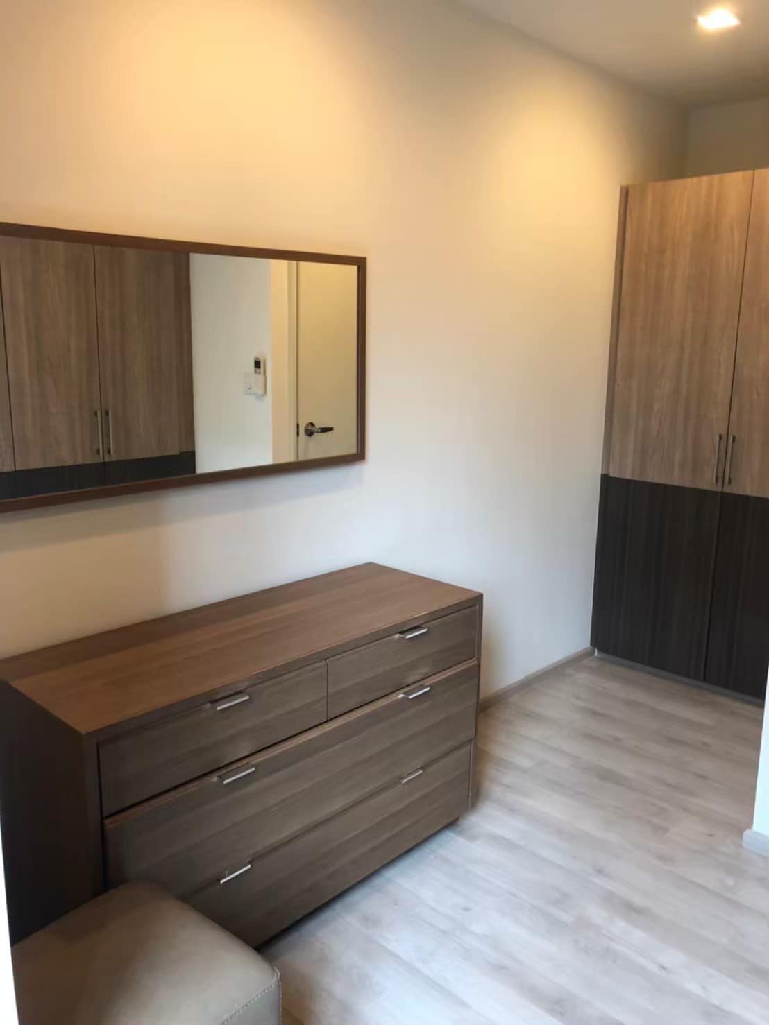 ปล่อยเช่าคอนโด Chambers chaan (แชมเบอร์ส ชาน) ลาดพร้าว-วังหิน - 2ห้องนอน 2ห้องน้ำ 1ห้องนั่งเล่น - ใกล้ โลตัส วังหิน/เดอะแจ๊ส วังหิน - ขนาดห้อง 57 ตรม. ชั้น 3