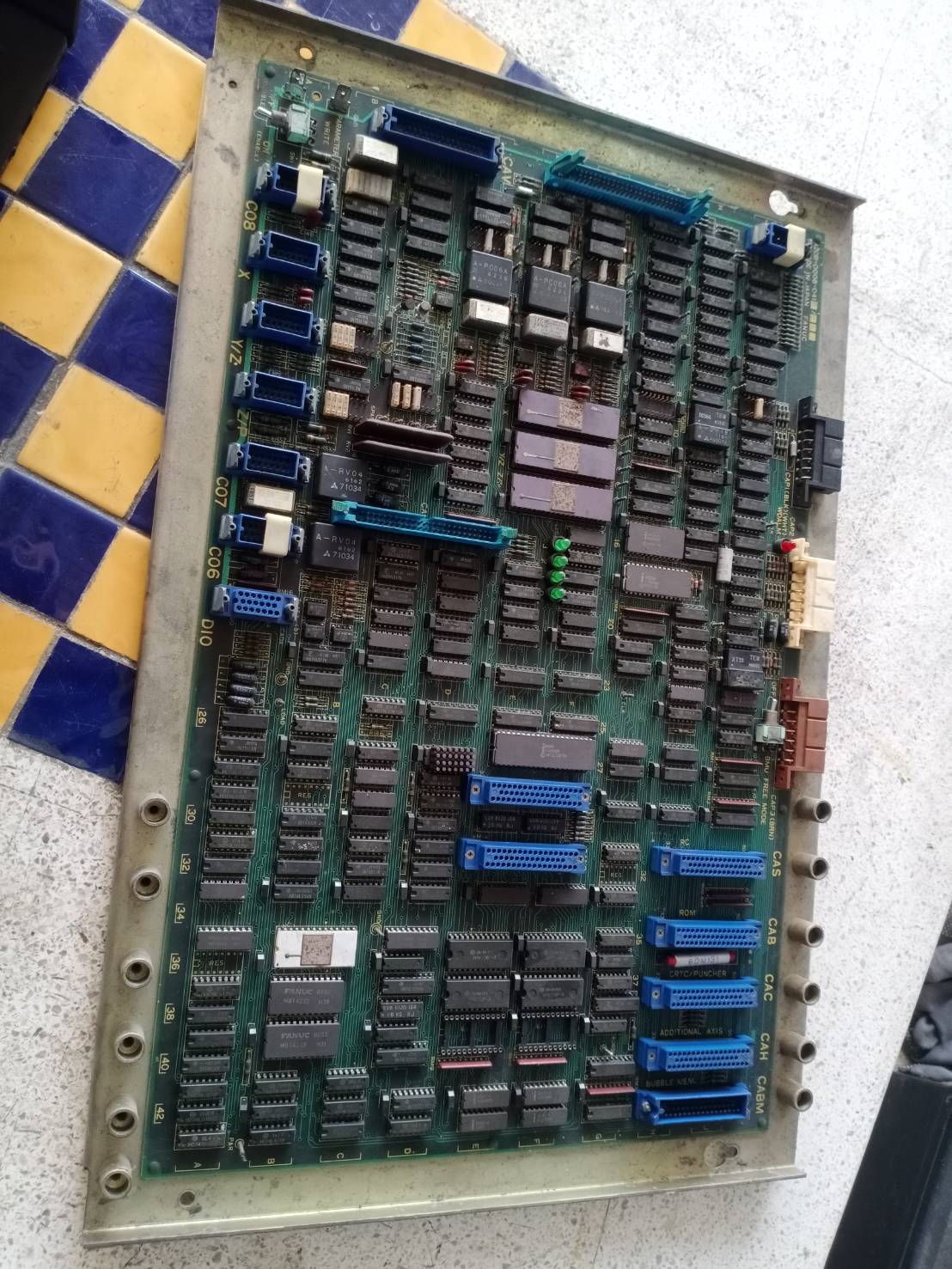 FANUC A20B-0008-0410 MAIN BOARD