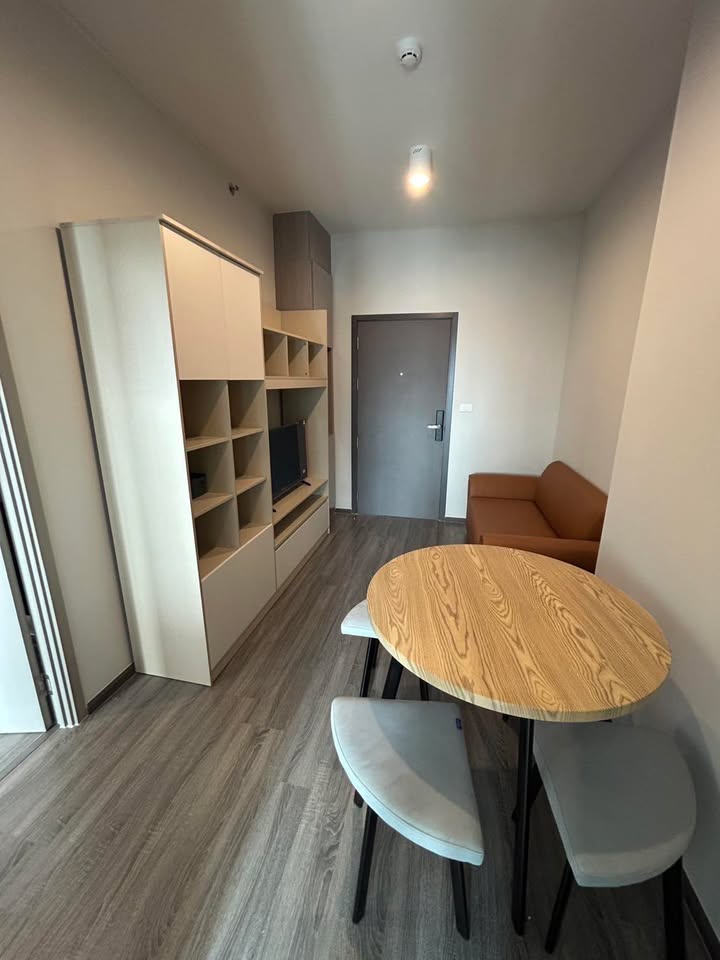 ให้เช่าคอนโด Ideo Ramkhamhaeng - Lam Sali Station (ไอดีโอ รามคำแหง - ลำสาลี สเตชั่น) โซนพื้นที่ รามคำแหง บางกะปิ BTS ลำสาลี ห้องแบบ 1ห้องนอน / 1ห้องน้ำ / โซนครัวปิด · ขนาดห้อง 31 ตรม. ชั้น 24