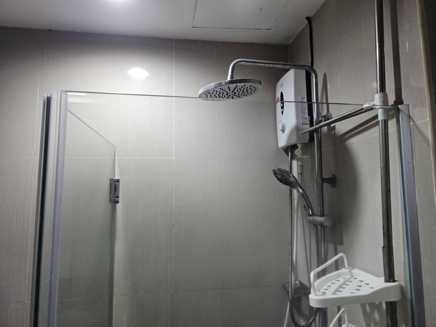 ปล่อยเช่าคอนโด Regent Royal Place 1 (รีเจ้นท์ รอยัล เพลส 1) ซอย มหาดเล็กหลวง 1 - 2ห้องนอน 2ห้องน้ำ 1ห้องนั่งเล่น - ใกล้ BTS ราชดำรึ / เซ็นทรัลเวิลด์ สยาม / จุฬา - ขนาดห้อง 84 ตรม. ชั้น 15