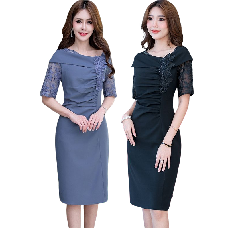 kudapy เดรสสั้นสีฟ้าเทาคราม/สีดำ แต่งดีเทลเยอะมากๆ งานฝีมือล้วนๆ ตัวเดรสเป็นผ้าพื้นเนื้อนมผ้านสวมใส่สบายค่ะ ช่วงแขนเป็นผ้าลูกไม้