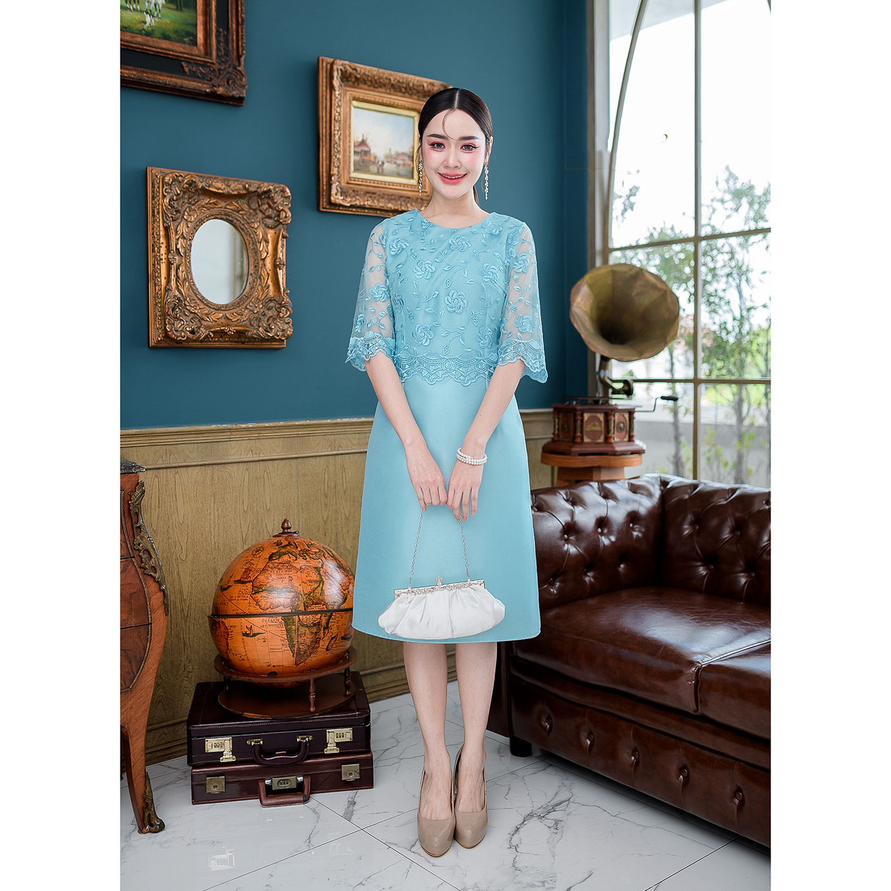 kudapy เดรสสั้นสีชมพู/สีฟ้า ผ้าไหม ผ้าตาข่ายปักลายดอกไม้ งานดี สวยมีซับในทั้งชุด