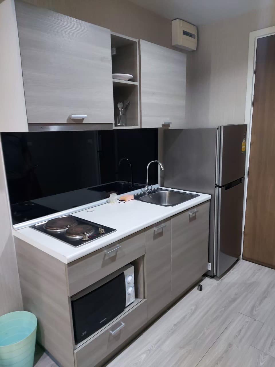 ให้เช่าห้องมุมตกแต่งเฟอร์ครบ MRT สุทธิสาร (เดอะ ไพรเวซี่ รัชดา - สุทธิสาร)