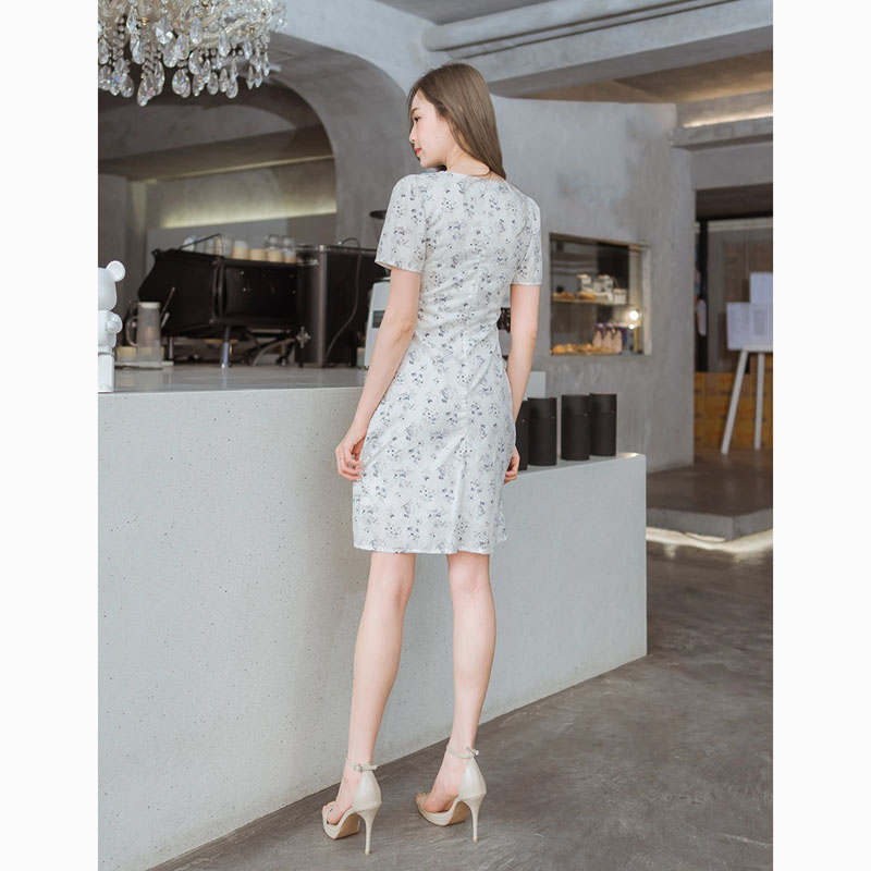 kudapy เดรสสั้นสีชมพู/สีฟ้า/สีน้ำตาล ลายดอกปกคอบัว ใส่เที่ยว ออกงานสวย ใส่สบายตัวมากๆ