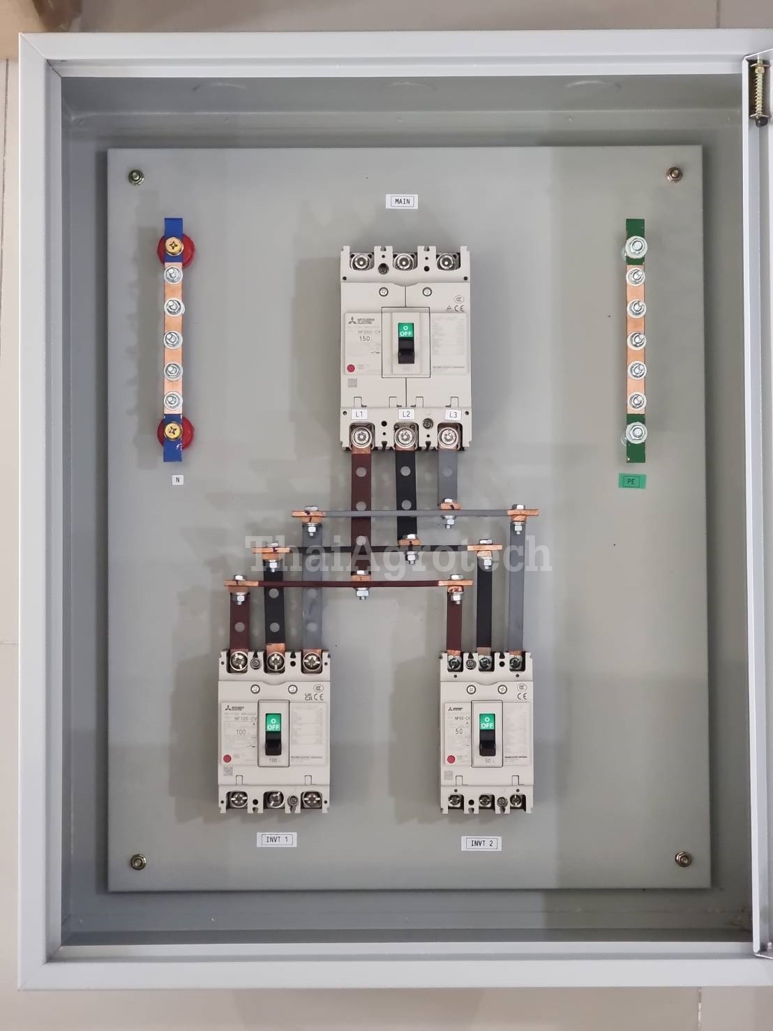 SOLAR DB ตู้คอนโทรล สำหรับระบบโซล่าเซลล์ AC 380V 3เฟส, 1Main Circuit Breaker, 2 Miniature Circuit Breaker