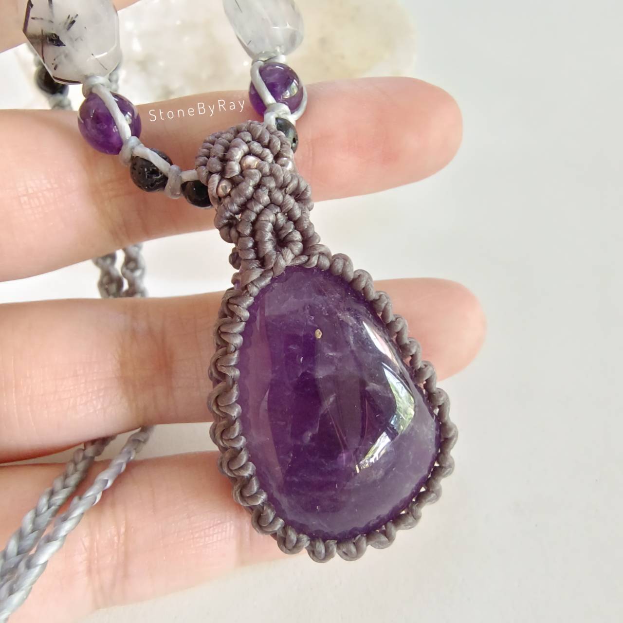 สร้อยคอเชือกถักจี้หินอเมทิสต์ Amethyst