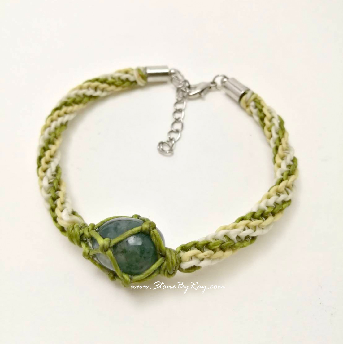 สร้อยข้อมือเชือกถักกับหินมอสอาเกต (Moss Agate)