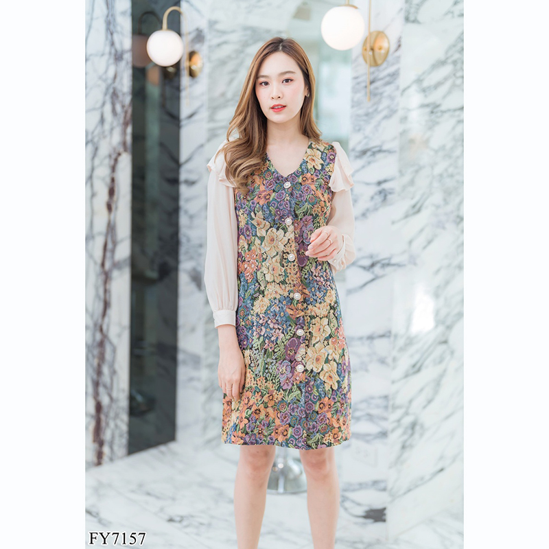 kudapy เดรสสั้นคอวีสีครีม/สีดำ/สีชมพู ลายดอกไม้แขนยาวสีพื้น สวยใส่สบายน่ารักมากๆ