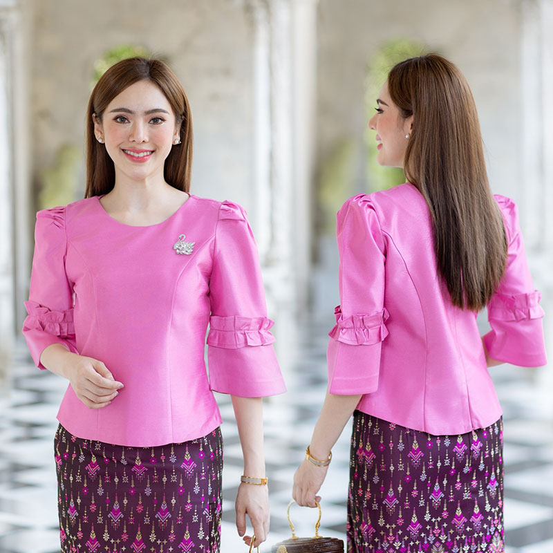 kudapy เสื้อสีชมพู/สีดำ เนื้อผ้าทอสวย เนื้อเบา ใส่สบายผิว มีลายเส้นในตัว ใส่คู่กับ ผ้าไทยลายแพรวา หรือ ผ้าลายกวินตาทอสอดดิ้นหรูหรา อัดกาว อยู่ทรง ใส่สวยตามแบบ