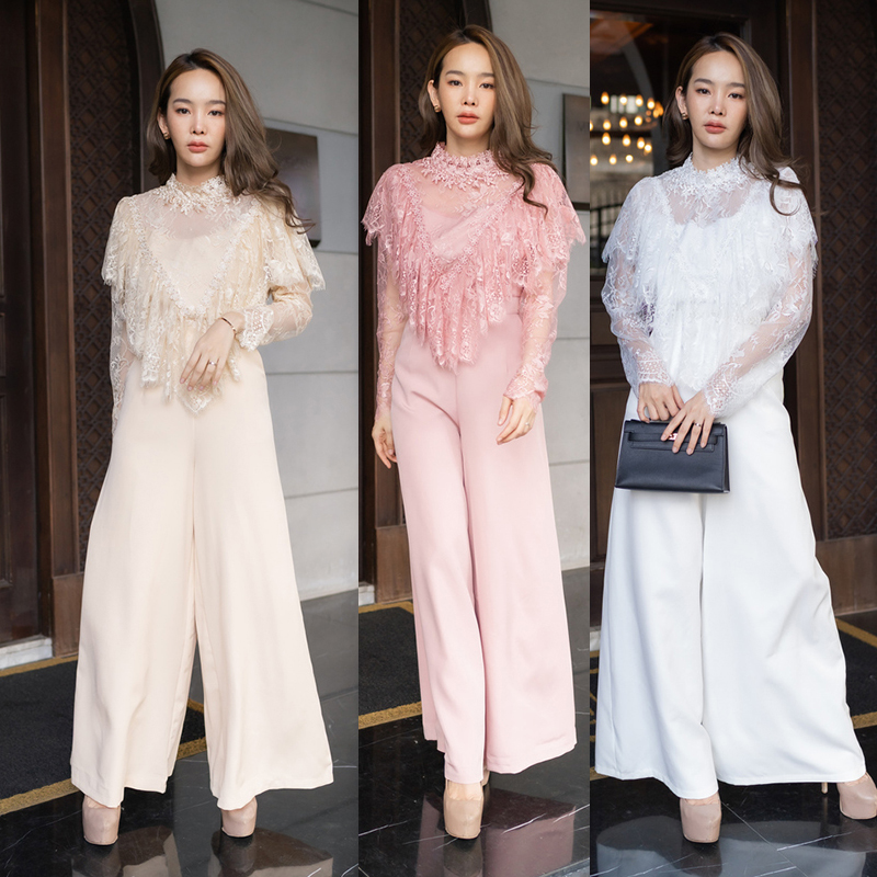 kudapy เซตเสื้อลูกไม้ผ้าสีครีม/สีชมพู/สีขาว ผ้าเนื้อนิ่มมากๆ แขนยาว ซิปหลัง แต่งระบายรอบอก แมทช์คู่กับกางเกงขายาว ซิปหลัง ขาบาน