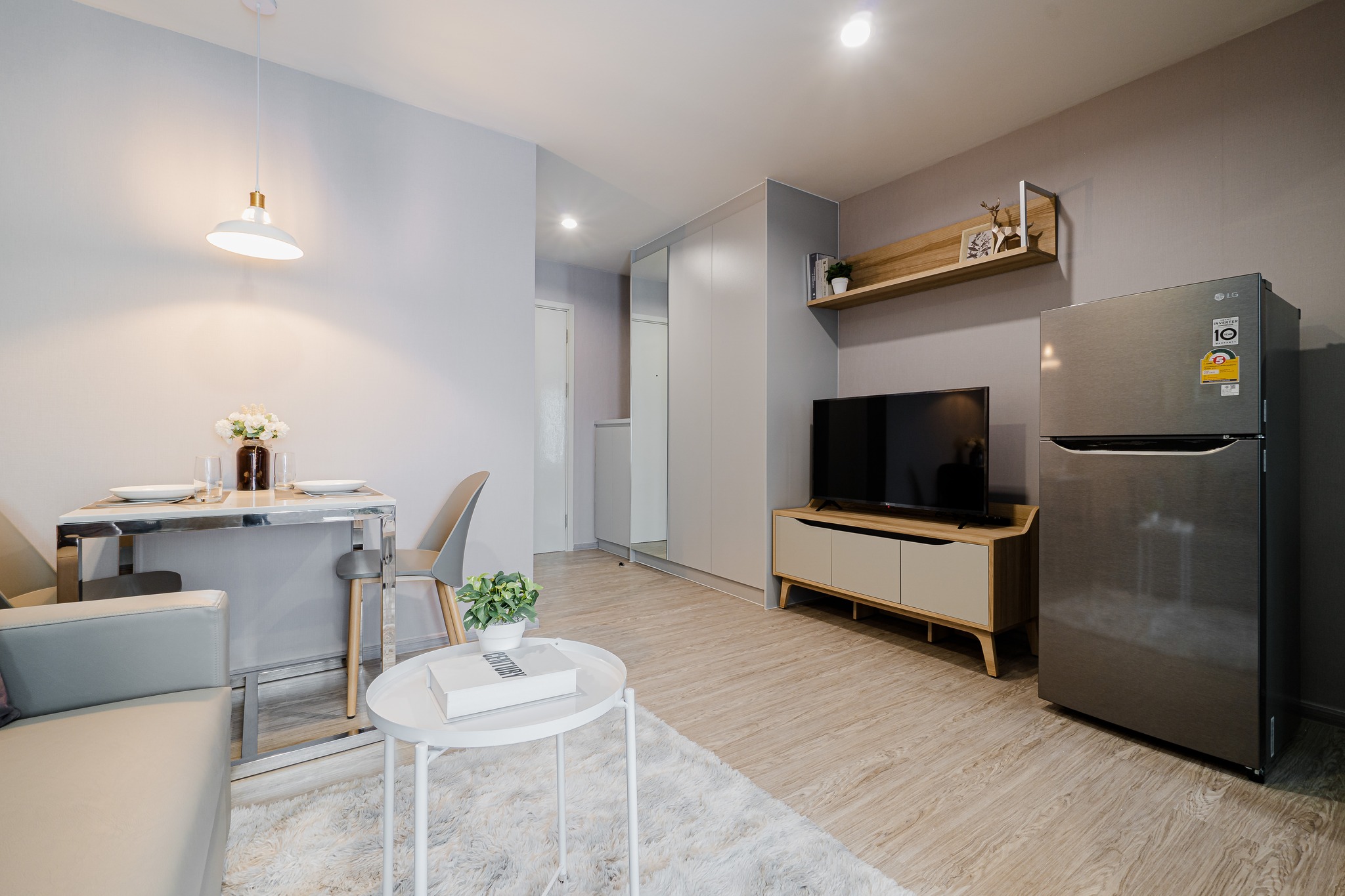 ให้เช่าคอนโด REACH Phahon Yothin 52 (รีช พหลโยธิน 52) เฟอร์ครบมีเครื่องซักผ้า