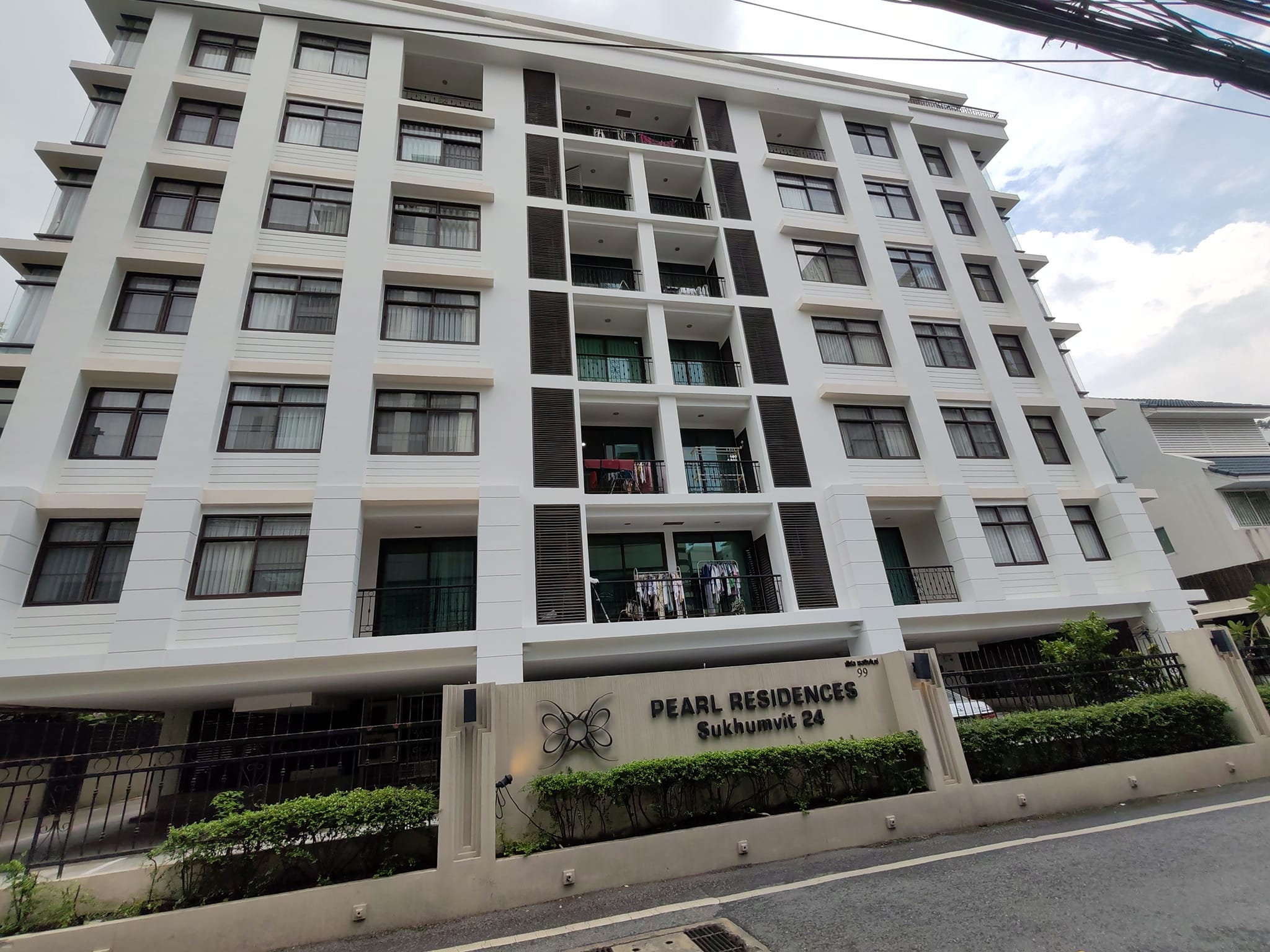 ปล่อยเช่าคอนโด Pearl Residences Sukhumvit 24 (เพิร์ล เรสซิเดนท์ สุขุมวิท 24) - 2ห้องนอน 2ห้องน้ำ 1ห้องนั่งเล่น - ใกล้ BTS พร้อมพงษ์ - ขนาดห้อง 86 ตรม. ชั้น 5