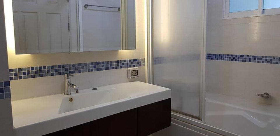 ให้เช่าคอนโด Life @ Ratchada - Huay Kwang (ไลฟ์ แอท รัชดา - ห้วยขวาง) - ตกแต่งเฟอร์ครบมีเครื่องซักผ้าพร้อมอยู่ - การเดินทาง: รถไฟฟ้า MRT ห้วยขวาง