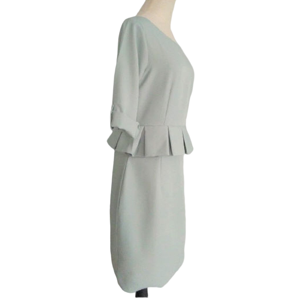 kudapy เดรสสั้นคอกลมแขนสามส่วนสีเขียวอ่อน ,สีเทาฟ้า แต่งระบายเอว กระโปรงทรงเอ เดรสสั้นใส่ทำงานสวยๆ