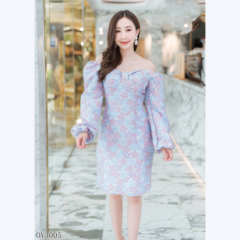 kudapy เดรสสั้นสีชมพู,ฟ้า แขนยาวดอกนูนสวยดูดีใส่แล้วคุณหนูมากๆ