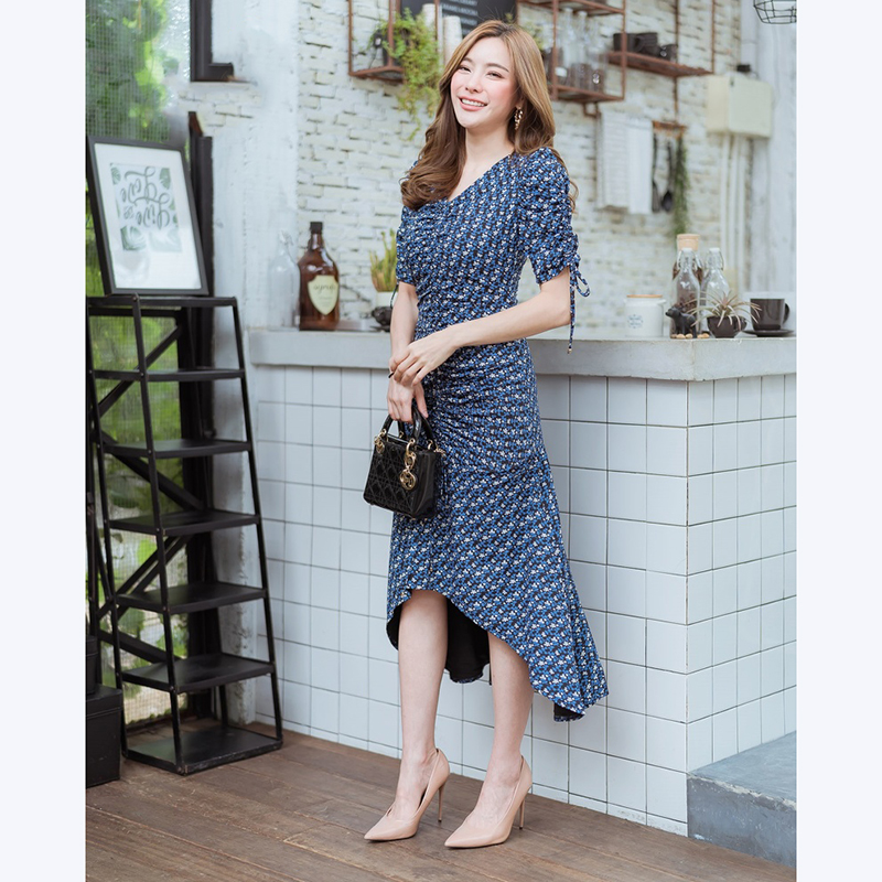 kudapy เดสรหน้าสั้นหลังยาวสีขาว,สีกรม คอกลม พิมพ์ลายดอก รูดเอวได้ แขนมีเชือกผูกโบว์ใส่ดูดีมากๆ