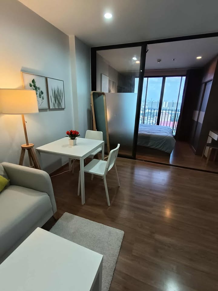 ให้เช่าคอนโด เดอะ ทรี อินเตอร์เชนจ์ (The Tree Interchange) โซนพื้นที่ MRT เตาปูน บางโพ ห้องแบบ 1ห้องนอน / 1ห้องน้ำ / โซนครัวปิด ขนาดห้อง 36 ตรม. ชั้น 21 ตึก A