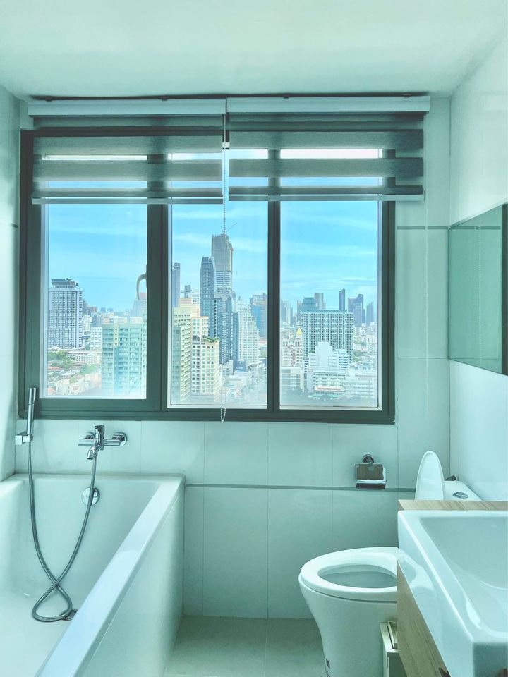 ปล่อยเช่าคอนโด Thru Thonglor (ทรู ทองหล่อ) - ห้องสวย 2ห้องนอน 2ห้องน้ำ 1ห้องนั่งเล่น - ใกล้ MRTเพชรบุรี BTSทองหล่อ/โรงละคร เอ็ม เธียเตอร์ - ขนาดห้อง 67 ตรม. ชั้น 28