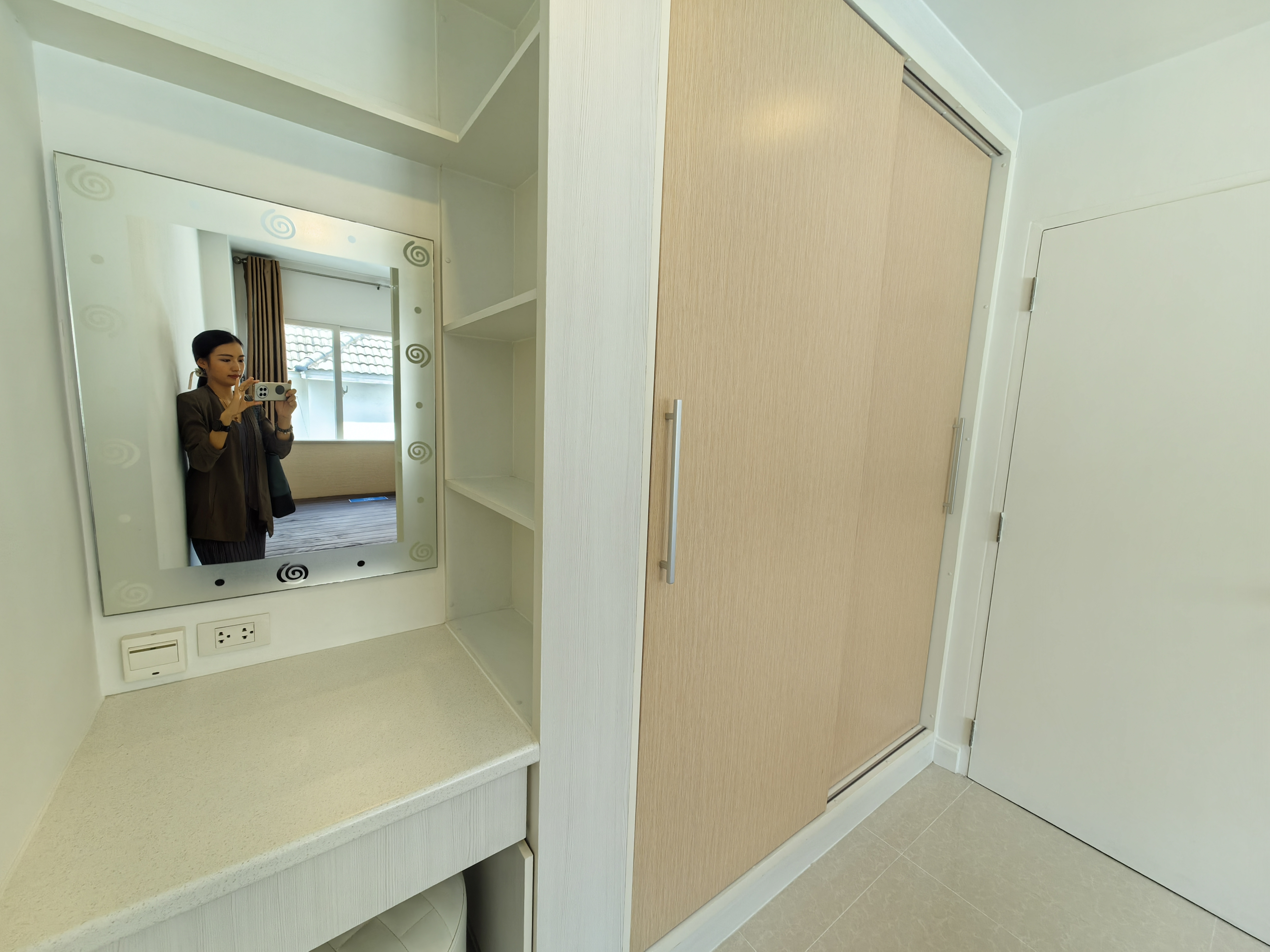 ❤️คอนโดหรูสาทรใกล้ IconSiam แลนด์มาร์คกรุงเทพ BTS กรุงธนบุรี 450 เมตร ตกแต่งพร้อมอยู่ เฟอร์นิเจอร์ครบ กู้เกินได้ ❤️Sathorn Condo near IconSiam, Bangkok Landmark, BTS Krung Thonburi 450 meters.