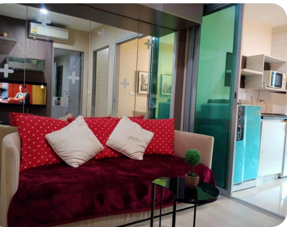 ปล่อยเช่าคอนโด Life Ratchadapisek (ไลฟ์ รัชดาภิเษก) - 1ห้องนอน 1ห้องน้ำ 1ห้องนั่งเล่น 1ห้องครัว - ใกล้ MRT ห้วยขวาง - ขนาดห้อง 31 ตรม. ชั้น 10 ตึก D