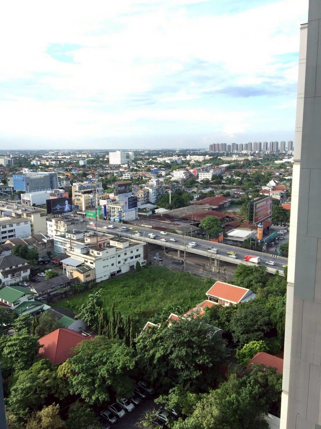 ให้เช่าคอนโด The Key Chaengwattana (เดอะ คีย์ แจ้งวัฒนะ) โซนพื้นที่ แจ้งวัฒนะ MRT ศรีรัช ห้องแบบ 1ห้องนอน / 1ห้องน้ำ