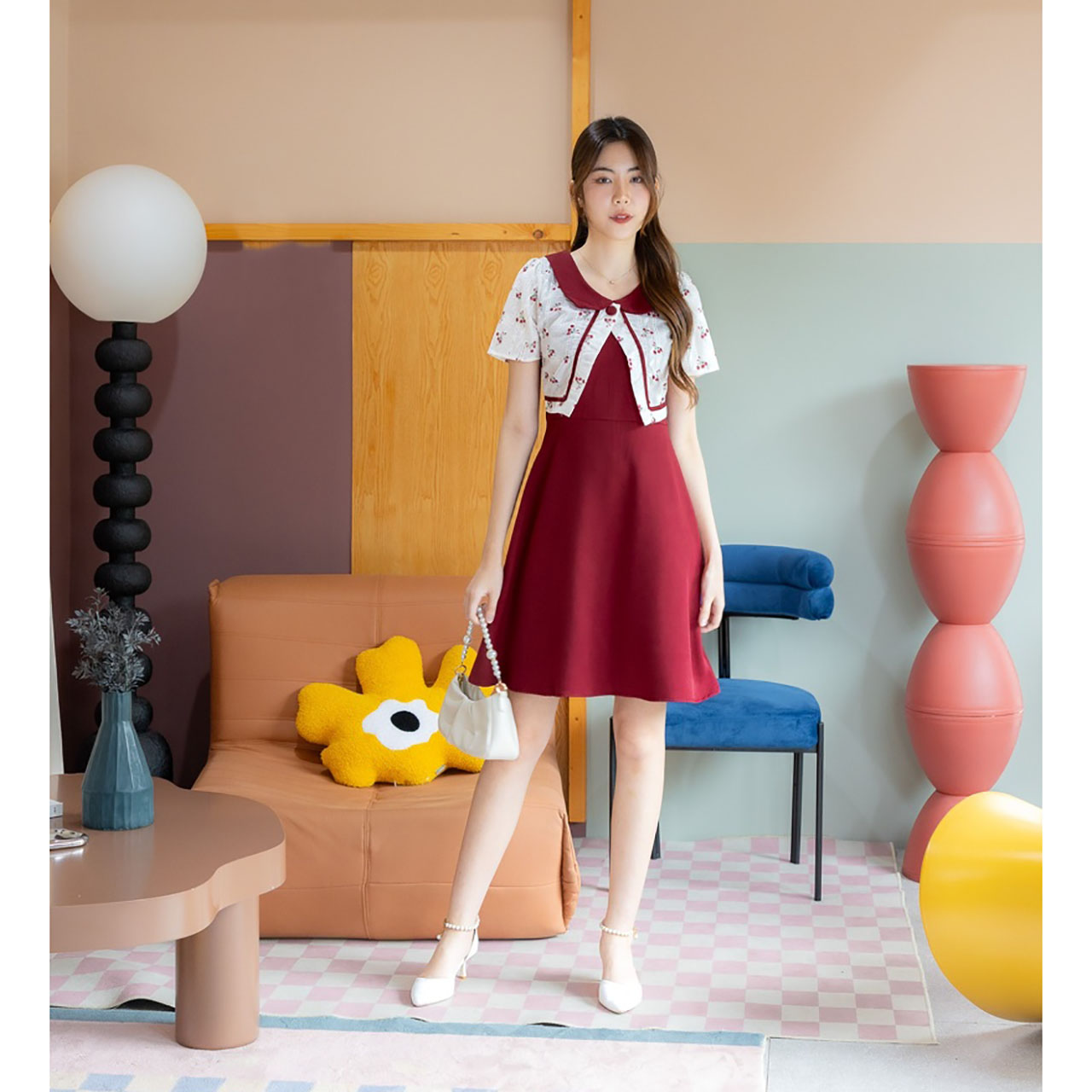 kudapy เดรสสีพื้นทรงบานแต่งเสื้อลายดอกคอบัว