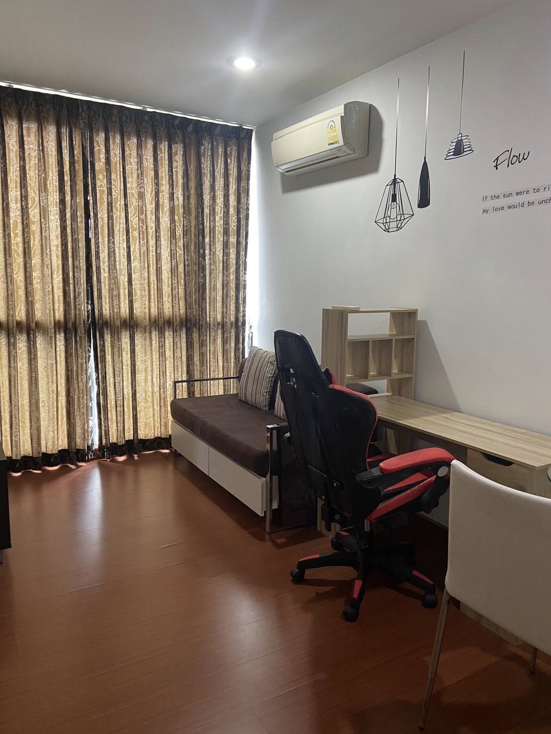 ให้เช่าคอนโด The Niche Taksin (เดอะ นิช ตากสิน) High Rise โซนพื้นที่ วงเวียนใหญ่ MRT ท่าพระ ห้องแบบ 1ห้องนอน 1ห้องน้ำ ขนาดห้อง 34 ตรม. ชั้น 8