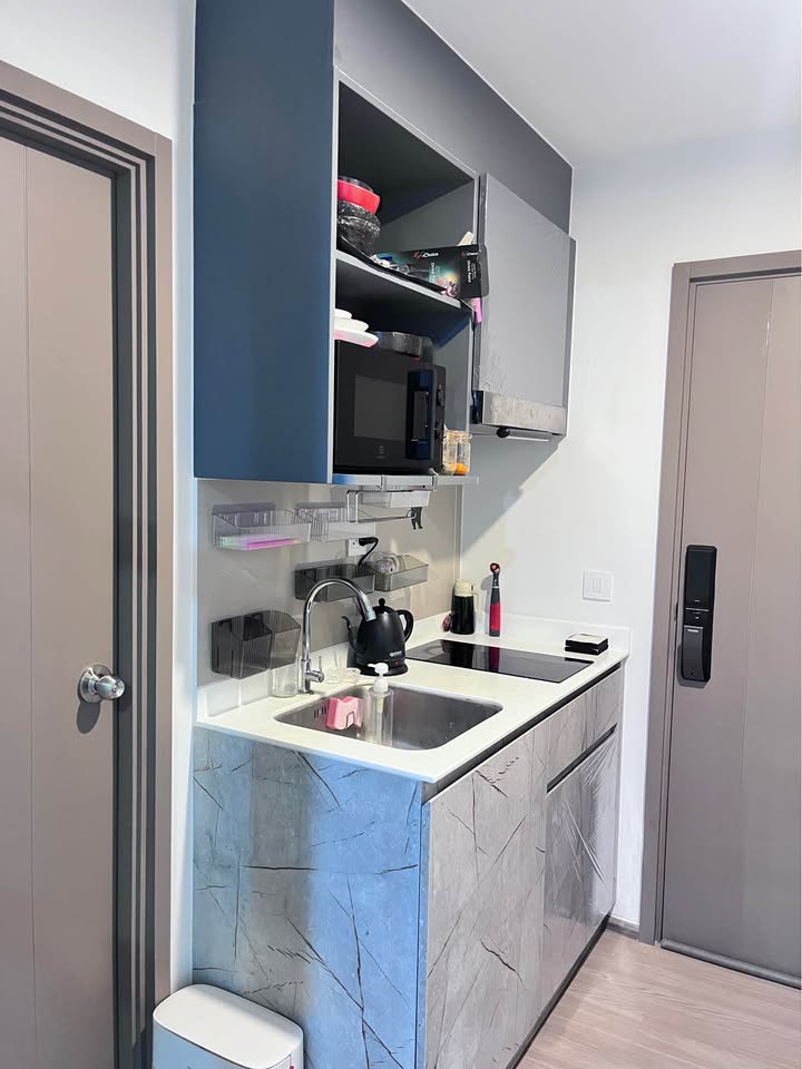 ให้เช่าคอนโด Aspire Ratchayothin (แอสปาย รัชโยธิน) โซน รถไฟฟ้า BTS รัชโยธิน ห้องแบบ Studio / 1ห้องน้ำ / โซนครัวปิด ขนาดห้อง 26 ตรม. ชั้น 3 ตึก A