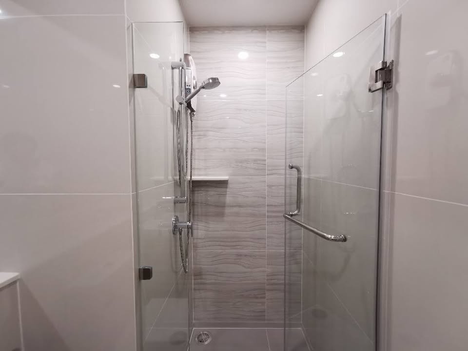 ปล่อยเช่า Life Rama 4 - Asoke (ไลฟ์ พระราม 4 - อโศก) - โซนพื้นที่ MRT ศูนย์การประชุมแห่งชาติสิริกิติ์ Studio 1ห้องน้ำ 1ครัว - ขนาดห้อง 26.5 ตรม. ชั้น 20 - ให้เช่า 20,000 ต่อเดือ