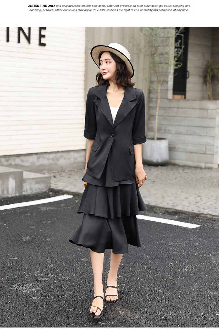 ชุดเซ็ท 2 ชิ้น เสื้อและกระโปรงยาวสีดำ สวยสุภาพค่ะ ใส่ทำงานได้ค่ะ