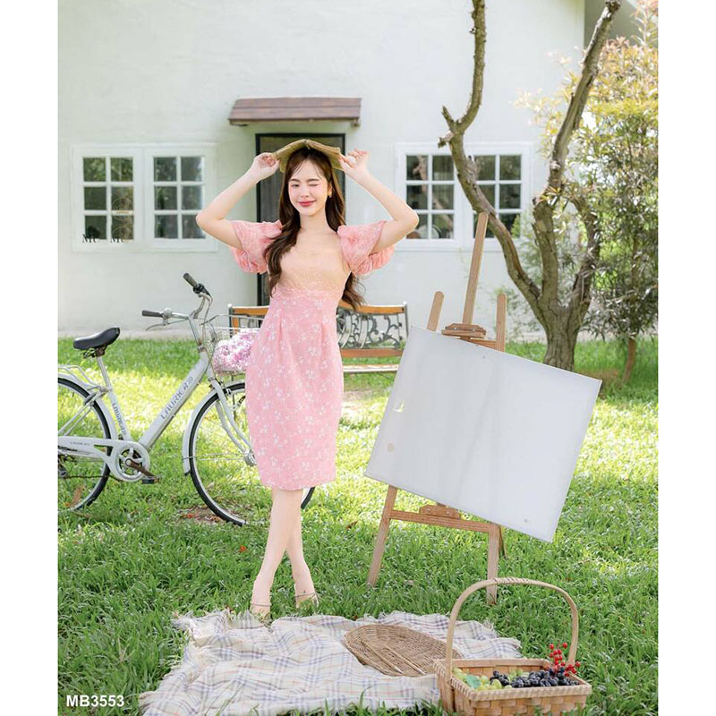 kudapy เดรสสั้นสีขาว สีชมพู ผ้าลายลูกไม้แต่งแขนตุ๊กตา ใส่เที่ยว ออกงานสวยดูดี