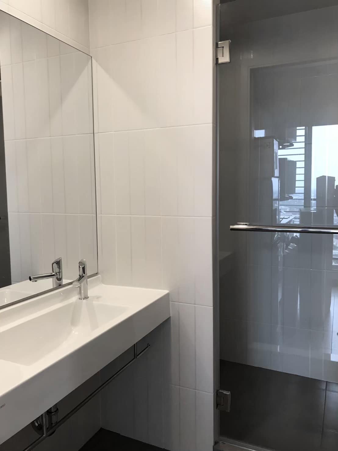 ปล่อยเช่า The President Sathorn-Ratchapruek 3 : เดอะ เพรสซิเด้นท์ สาทร-ราชพฤกษ์ 3 - โซนพื้นที่ BTS MRT บางหว้า 1ห้องนอน 1ห้องน้ำ 1ห้องนั่งเล่น - ขนาดห้อง 30 ตรม. ชั้น 18 ตึก 3 - ให้เช่า 10,000 ต่อเดือน