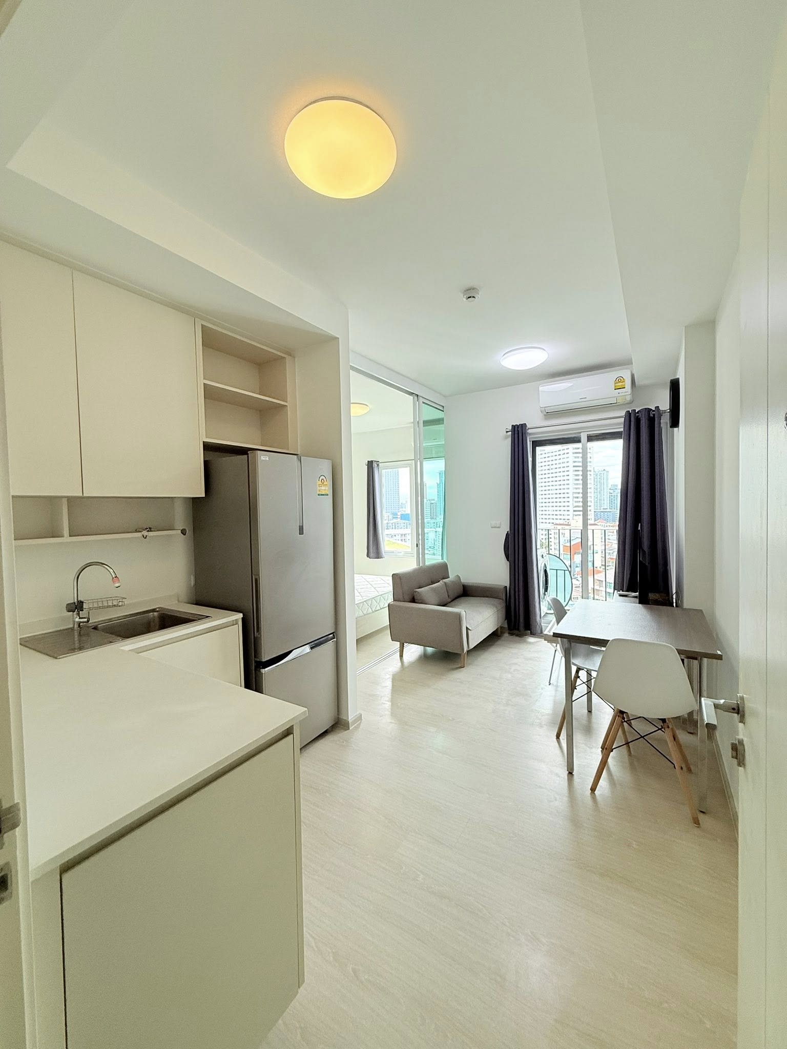 ให้เช่าคอนโด (แชปเตอร์ วัน อีโค รัชดา - ห้วยขวาง) High Rise โซนพื้นที่ MRT ห้วยขวาง ห้องแบบ 1ห้องนอน 1ห้องน้ำ