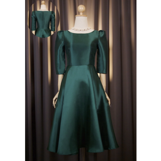 kudapy เดรสสั้นใส่ออกงานสีชมพู,สีเขียวเข้ม,สีดำ,สีน้ำเงินกรมท่า,สีเทาเงิน ทรงยกไหล่พอง แขนสาม ดีเทลจับจีบหัวไหล่