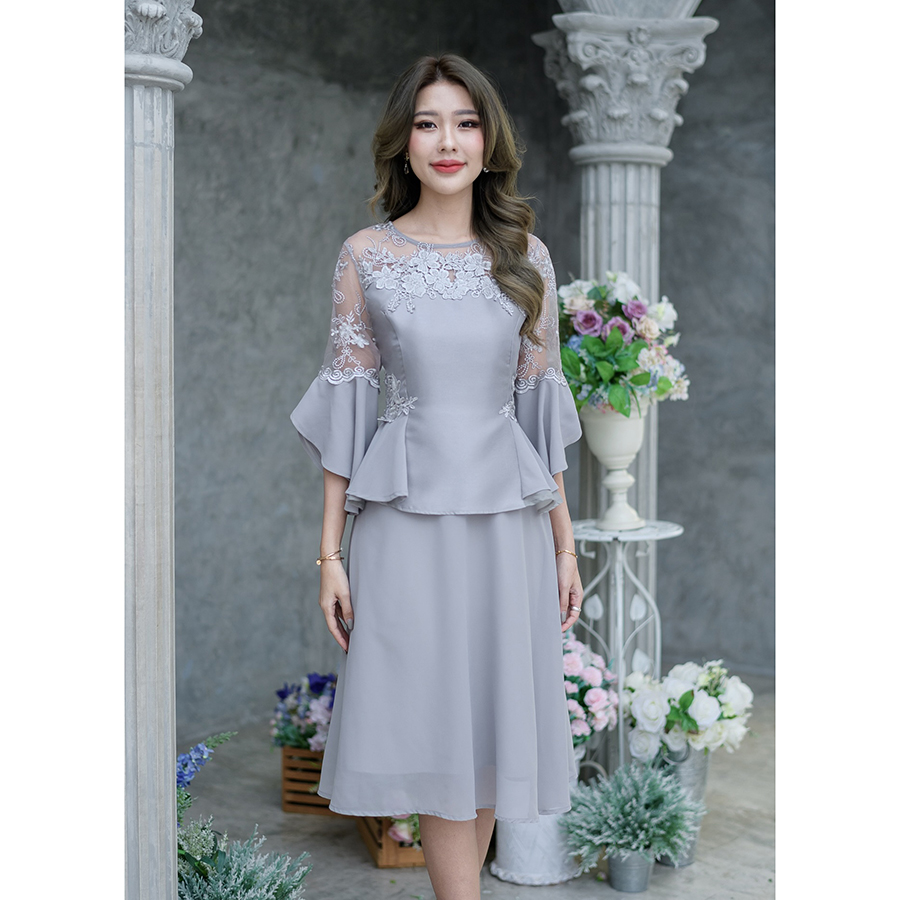 kudapy เดรสสั้นผ้าไหมแต่งลูกไม้สีชมพู/สีเทา เดรสผ้าไหม+ชิฟฟ่อน งานผสมผสาน 3 เนื้อผ้า ดีเทลมากมายตกแต่งสวยหวาน หรูหรา แขนแต่งระบายฟรุ่งฟริ้งพริ้วๆ