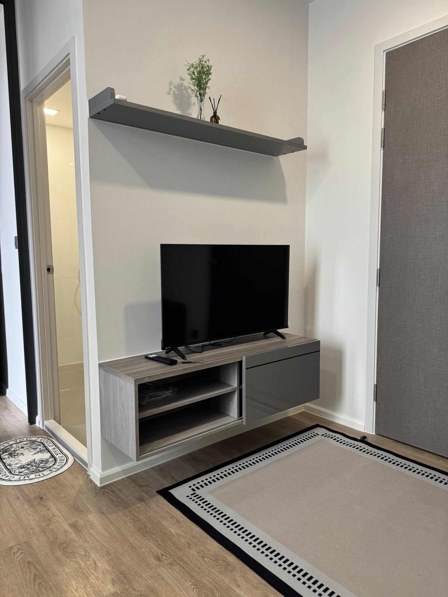 ให้เช่าคอนโด Modiz Rhyme Ramkhamhaeng (โมดิซ ไรห์ม รามคำแหง) โซนพื้นที่ รามคำแหง ห้องแบบ Studio / 1ห้องน้ำ ขนาดห้อง 24 ตรม. ชั้น 21