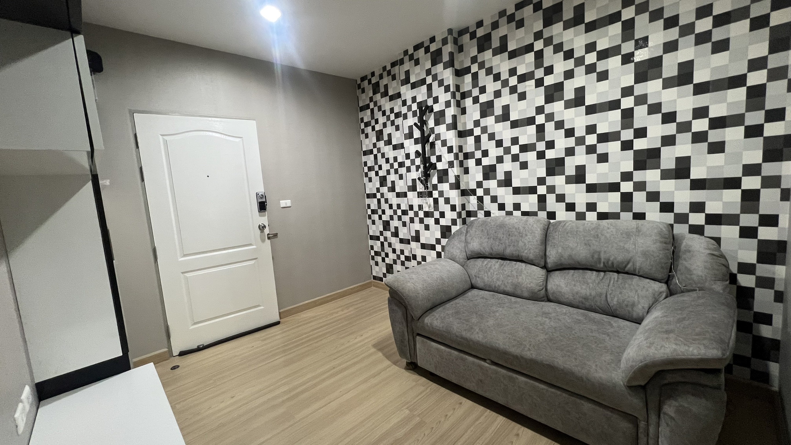 ให้เช่า เดอะ คิทท์ ติวานนท์ ชั้น 5 วิวสระว่ายน้ำ ตกแต่งอย่างดีพร้อมอยู่