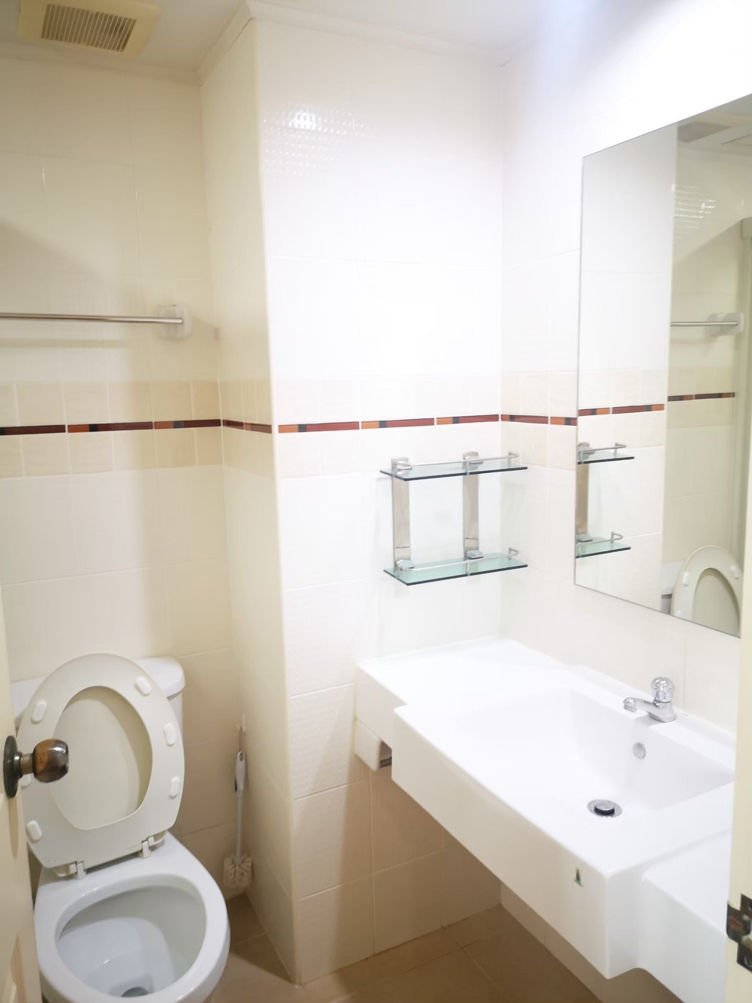 ขาย คอนโด ลุมพินี เพลส พหล – สะพานควาย ตึกAชั้น14 ฟรีโอน ถูกมาก