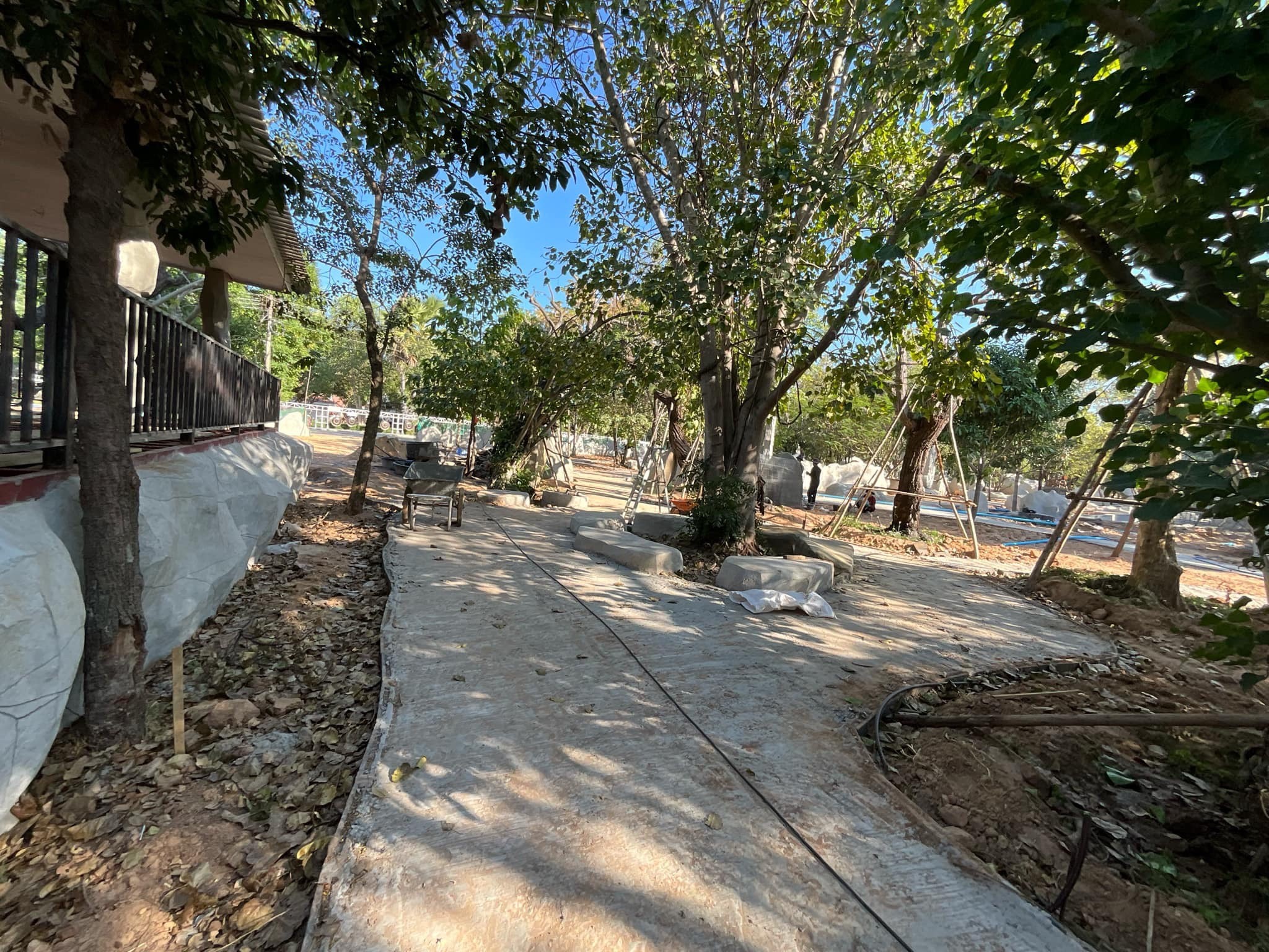 งานออกแบบ จัดสร้างสวนพุทธศิลป์ อุทยานพระนาดูนทะลุมิติ จ.มหาสารคาม สอบถาม โทร 061-6592998