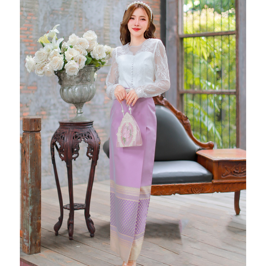 kudapy เสื้อลูกไม้เนื้อนิ่มแขนยาวสีขาว+ผ้าถุงสีม่วง สีกรมท่า สีชมพู ชุดไปงานแต่งเนื้อแน่น ผ้าทอลายอย่างดี