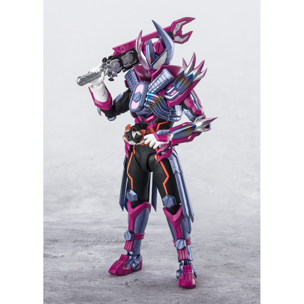 Bandai 4573102661036 p-bandai s.h.figuarts kamen rider valvarad
