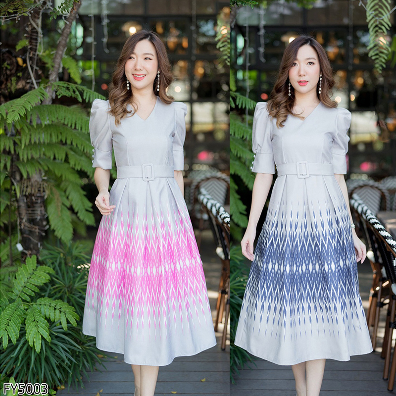 kudapy เดรสสั้นสีชมพู/สีกรม คอวีแขนตุ๊กตาเข็มขัดรัดเอวลายไทย