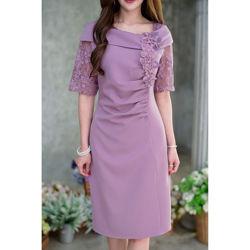 kudapy เดรสสั้นสีฟ้าเทาคราม/สีดำ แต่งดีเทลเยอะมากๆ งานฝีมือล้วนๆ ตัวเดรสเป็นผ้าพื้นเนื้อนมผ้านสวมใส่สบายค่ะ ช่วงแขนเป็นผ้าลูกไม้