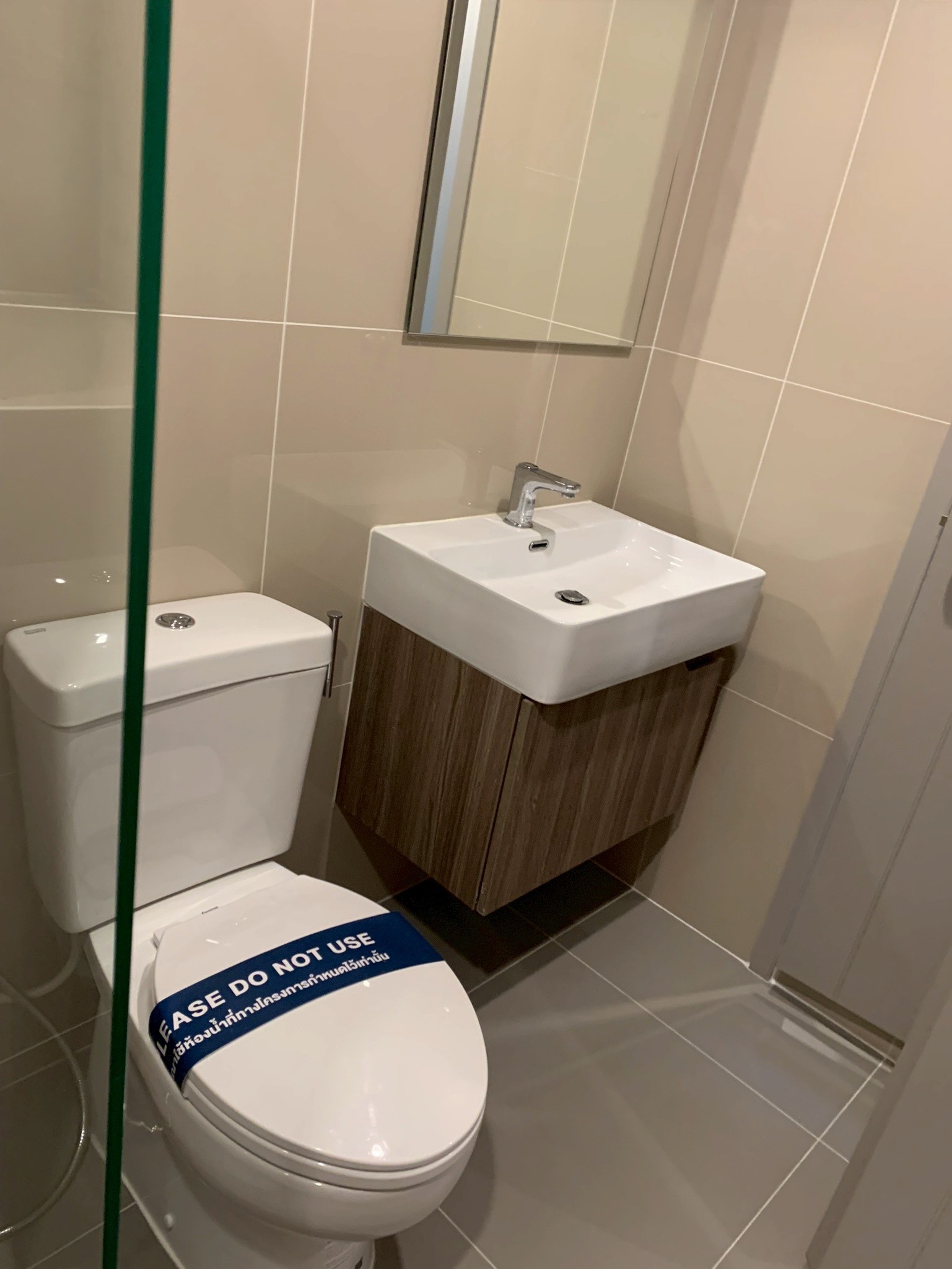 ให้เช่าคอนโด Ideo Ramkhamhaeng - Lam Sali Station (ไอดีโอ รามคำแหง - ลำสาลี สเตชั่น) โซนพื้นที่ รามคำแหง บางกะปิ BTS ลำสาลี ห้องแบบ 1ห้องนอน / 1ห้องน้ำ / 1 ห้องทำงาน ขนาดห้อง 35 ตรม. ชั้น 11