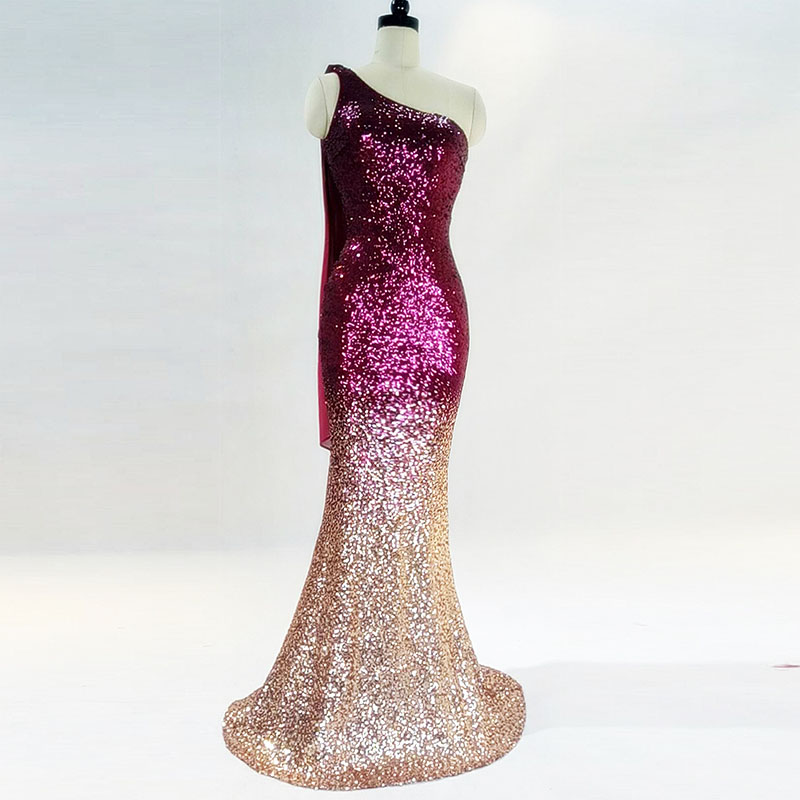 kudapy ยาวสีชมพูอมแดง/สีน้ำเงินกรมท่า ไหล่เฉียงแต่งระบาย ปักเลื่อมทั้งชุด กระโปรงทรงหางปลา เรียบหรูดูแพง สวยดูดี แบบสวยทันสมัย ใส่ออกงาน งานราตรี ไปงานแต่ง