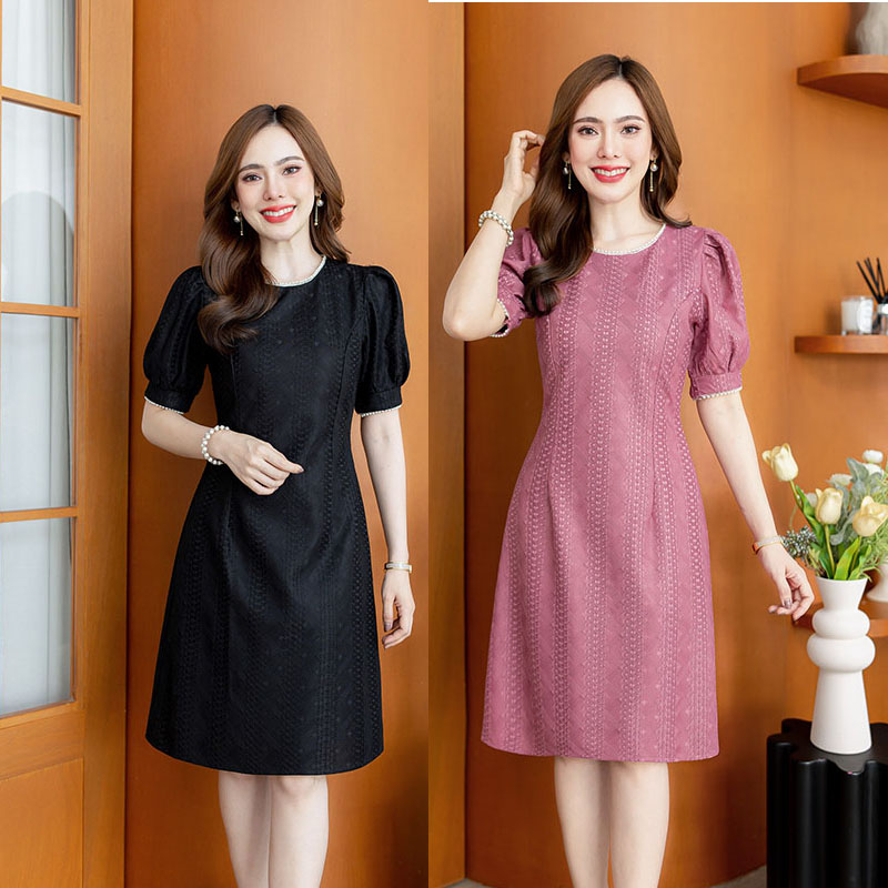 kudapy เดรสลูกไม้สวยหรู ลูกไม้พรีเมียมผ่านขั้นตอนอัดกาว ทำให้ผ้าสวยมีมิติ มีดีเทลแต่งมุกรอบคอและแขนเพิ่มความหรูและหวาน